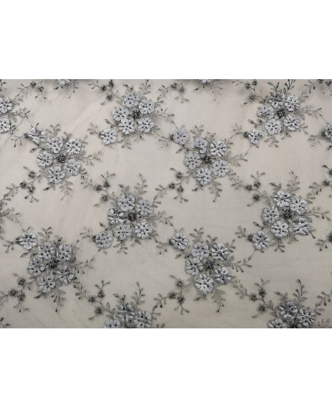 Scalloped Edge Embroidered Bouquet Lace, Graphite
